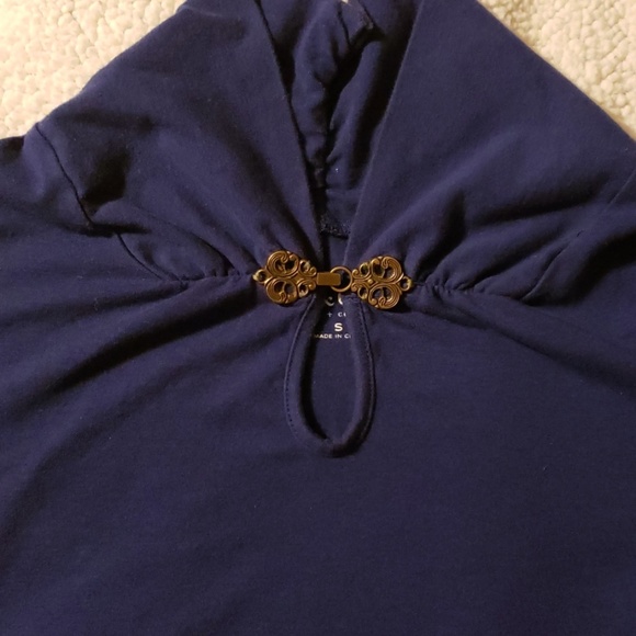 2 v cut turtleneck tops size small - Picture 8 of 8